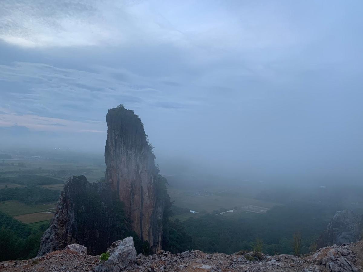 Hom Steay Bean Nai Singto Ska Kuha Daire Ban Khu Ha Nai Dış mekan fotoğraf