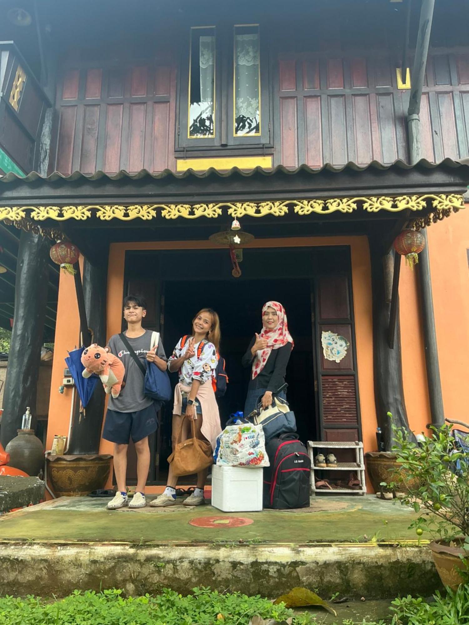 โฮมสเตย์บ้านนายสิงโตเขาคูหา Ban Khu Ha Nai Dış mekan fotoğraf